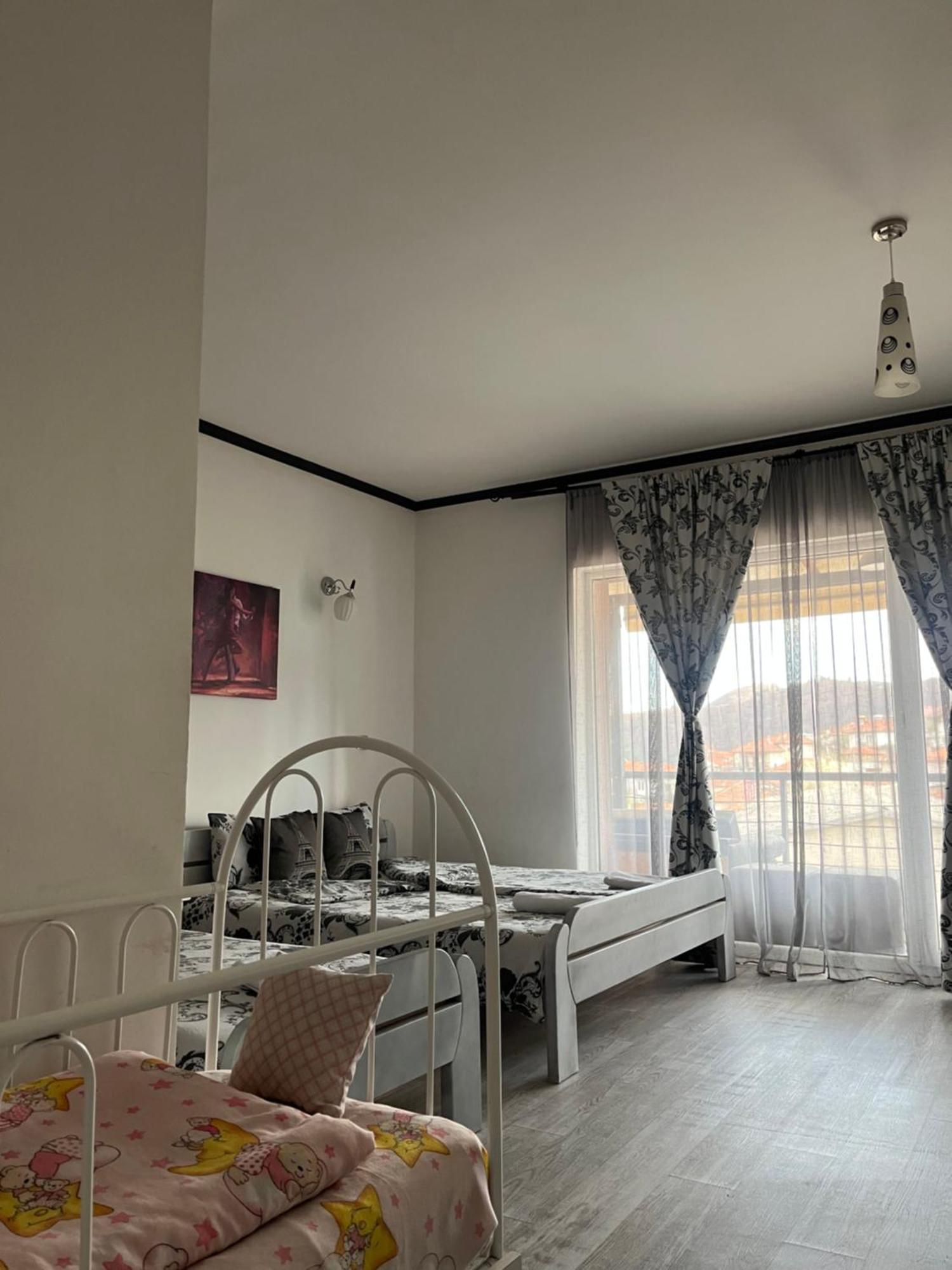 Hotel Scorpion Kruševo Екстериор снимка