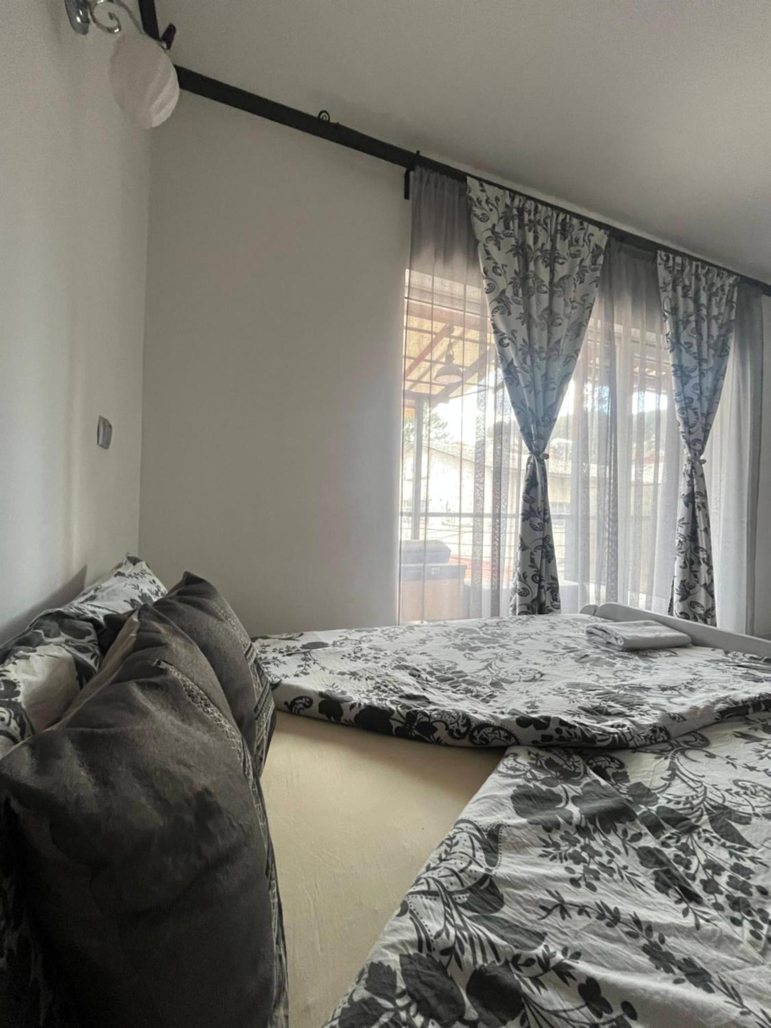 Hotel Scorpion Kruševo Екстериор снимка
